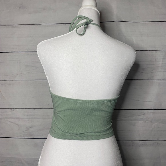 Halter Top - Picture 2 of 2